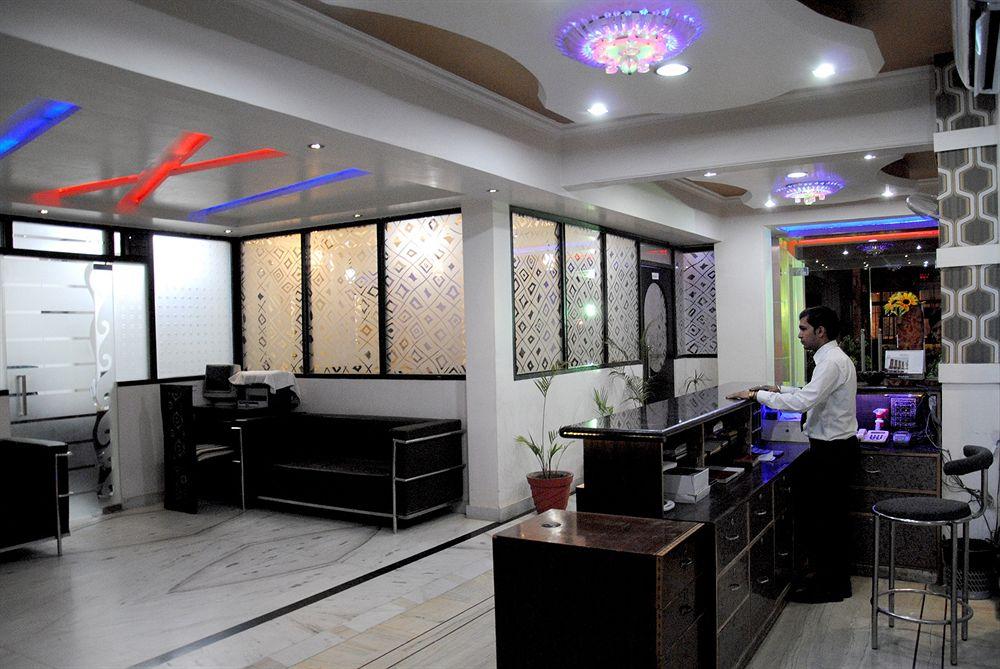 Hotel Fabexpress Alpine à Agra  Extérieur photo