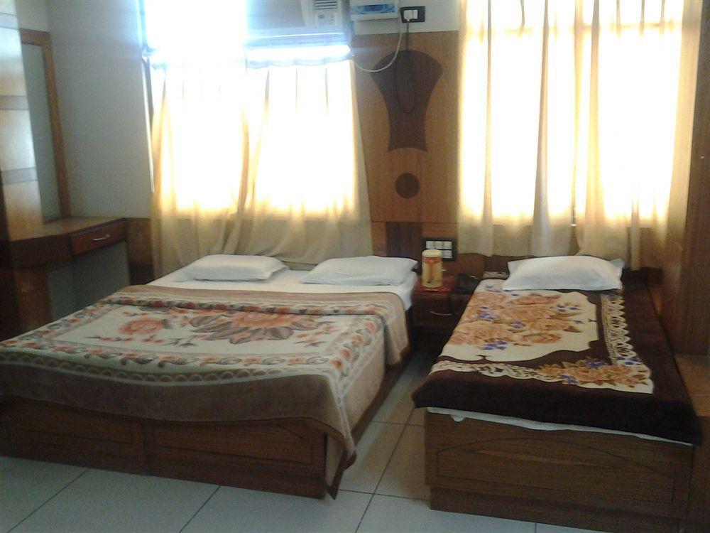 Hotel Fabexpress Alpine à Agra  Extérieur photo